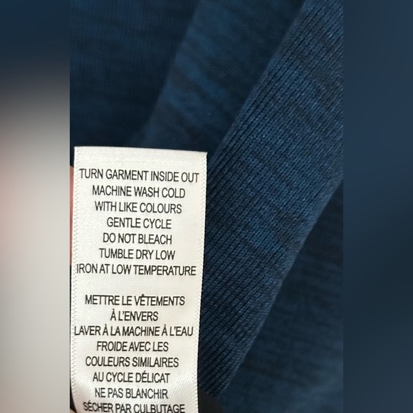 Ricki's: Women’s Sleeveless Top- Size Medium - Picture 6 of 6